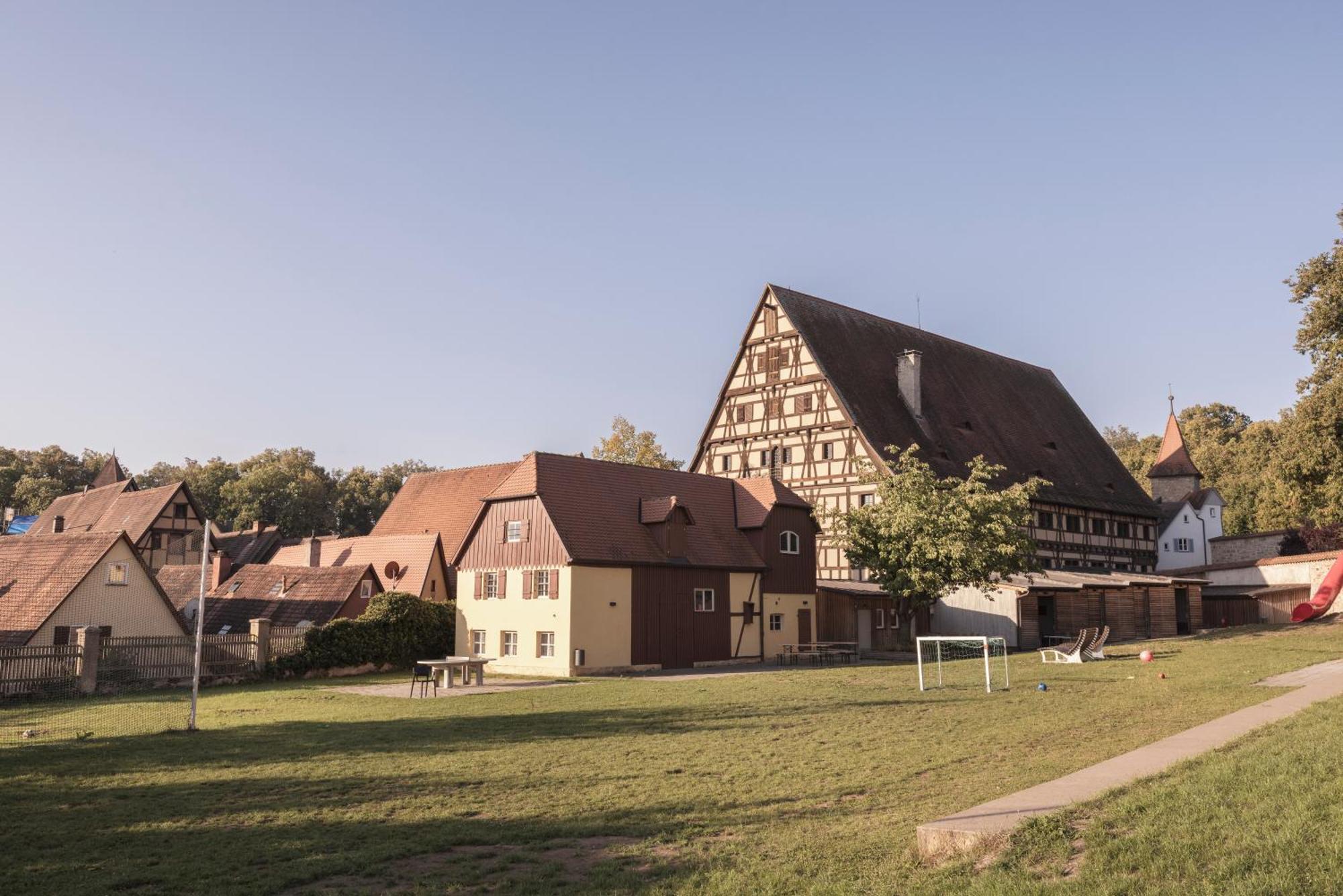 Jugendherberge Dinkelsbuehl - Youth Hostel מראה חיצוני תמונה